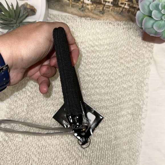 Giorgio Armani Beauty Small Black Leather Trim Soft Cord Knit Ribbed Wristlet - Picture 8 of 9